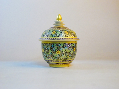 Picture of Bowl and Cover  3 inch benjarong - Ancient Rolling design