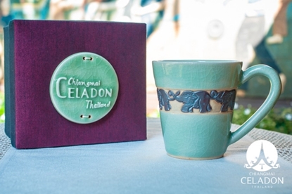 Picture of Coffee Mug Black Elephant With Silk Box